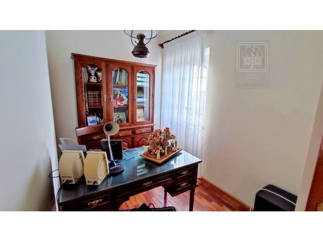 VENDA de MORADIA - VIVENDA com JARDIM e GARAGEM - na Várzea, Ginete...-31