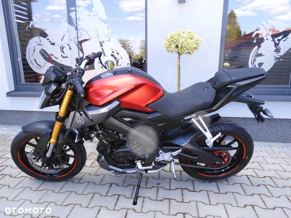 Yamaha MT - 24