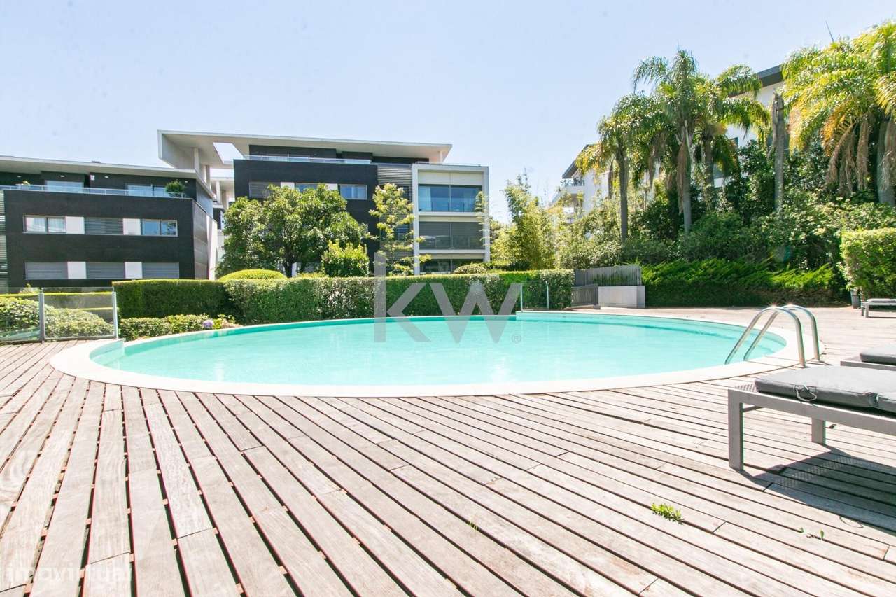 Luxuoso T4 Duplex em condomínio fechado - Estoril (Casino) - Grande imagem: 2/32