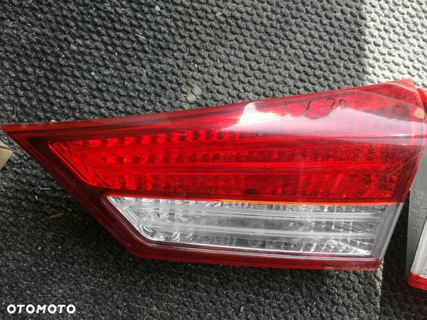 HYUNDAI IX20 LAMPA TYŁ W KLAPĘ LIFT - 2