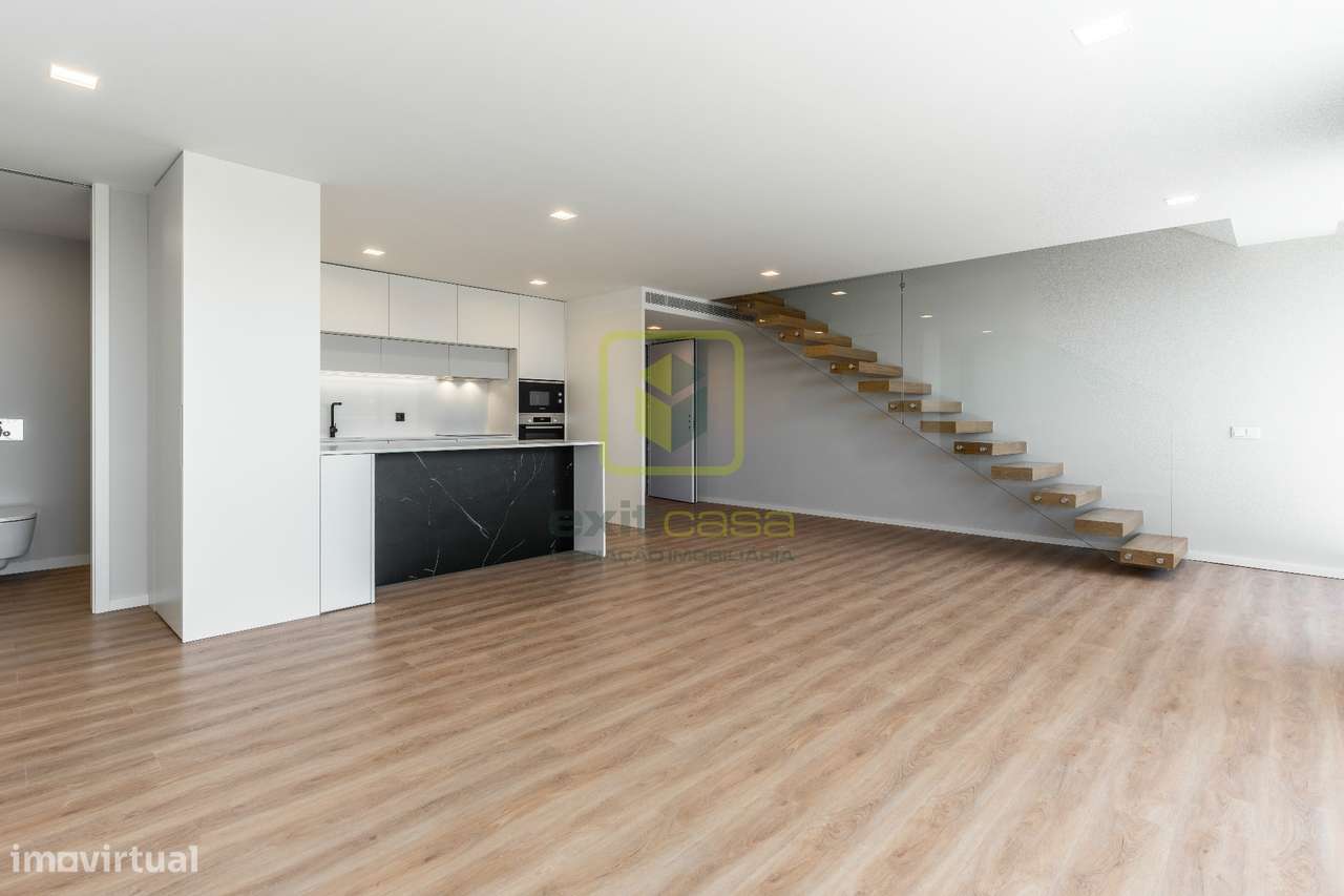 Apartamento T4 Duplex - Grande imagem: 5/39