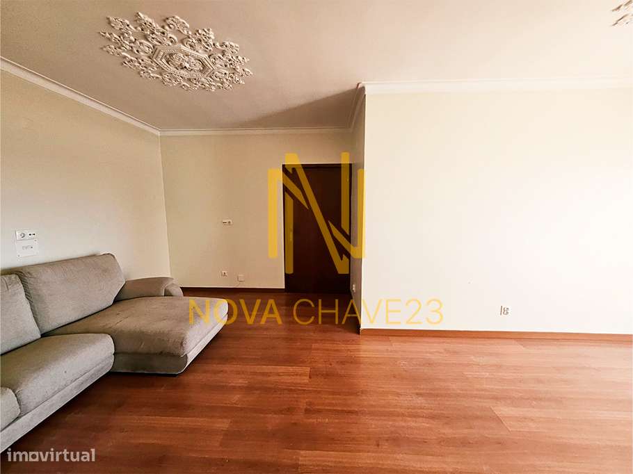 Apartamento T2 no Pendão-7