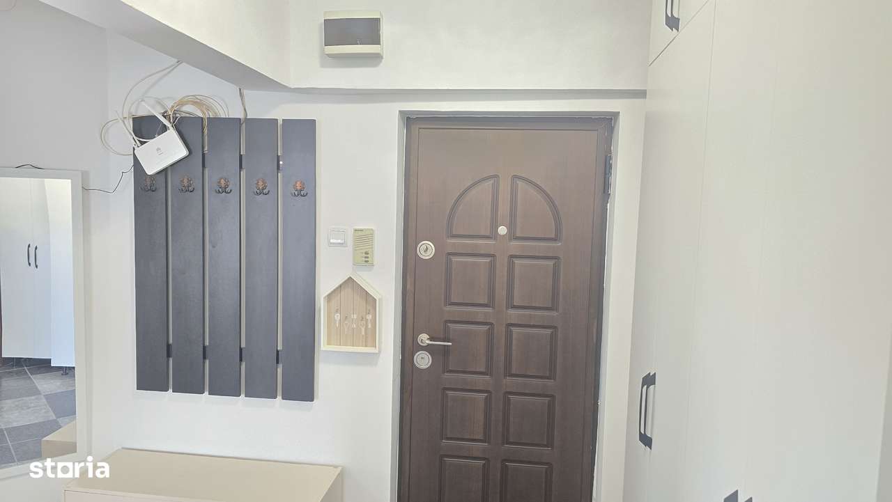 Vand apartament cu o camera in Deva, zona Marasti, etaj 1,-6