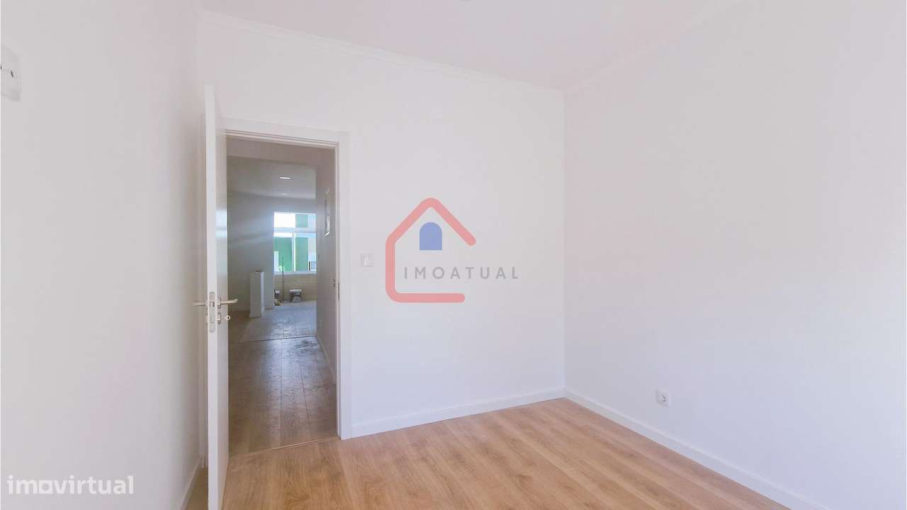 Apartamento T2 em Portugal-2