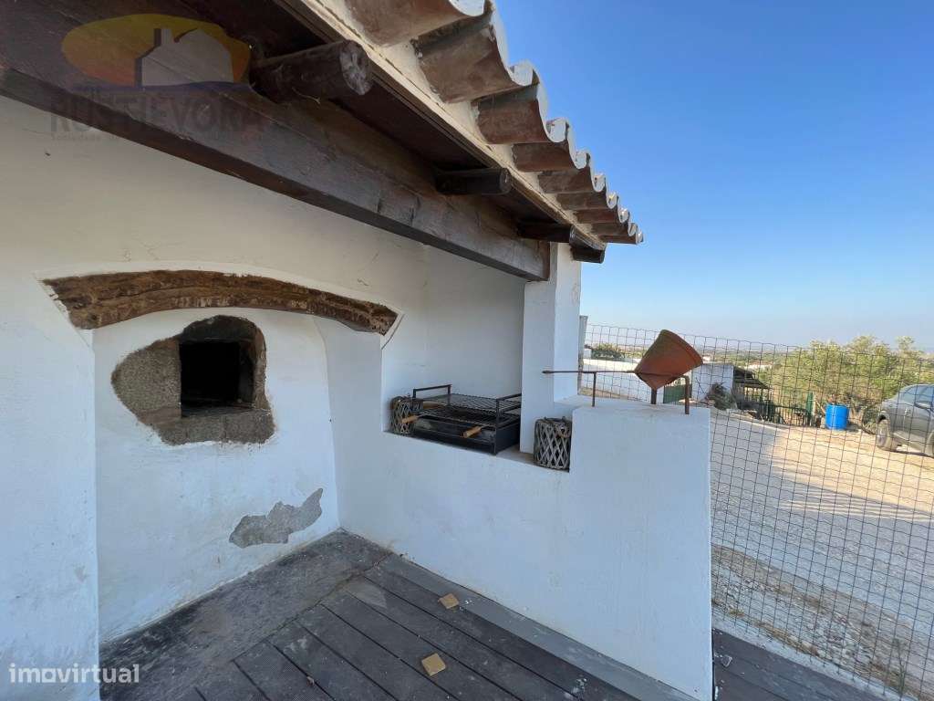 Quinta com 16 ha, com 4 Moradias Unifamiliares, piscina e várias ár...-39