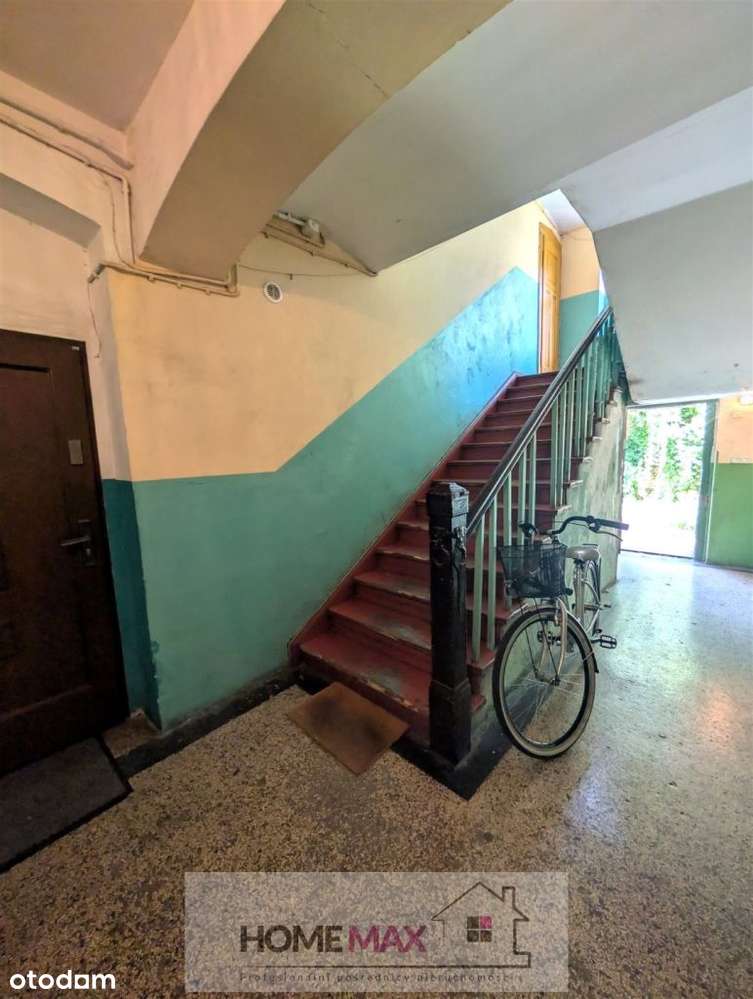 Do wprowadzenia 2 pokoje, kamienica blisko Centrum-12