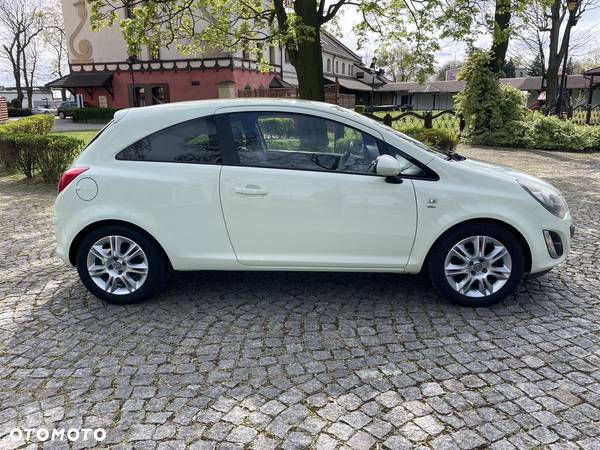 Opel Corsa 1.2 16V Enjoy - 9