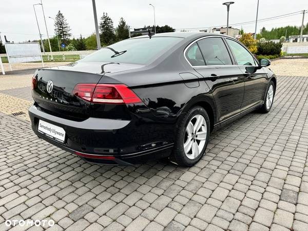 Volkswagen Passat 2.0 TSI Business DSG - 8