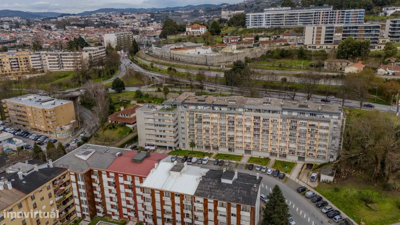 Apartamento T4 Salgueiral - Guimarães-22