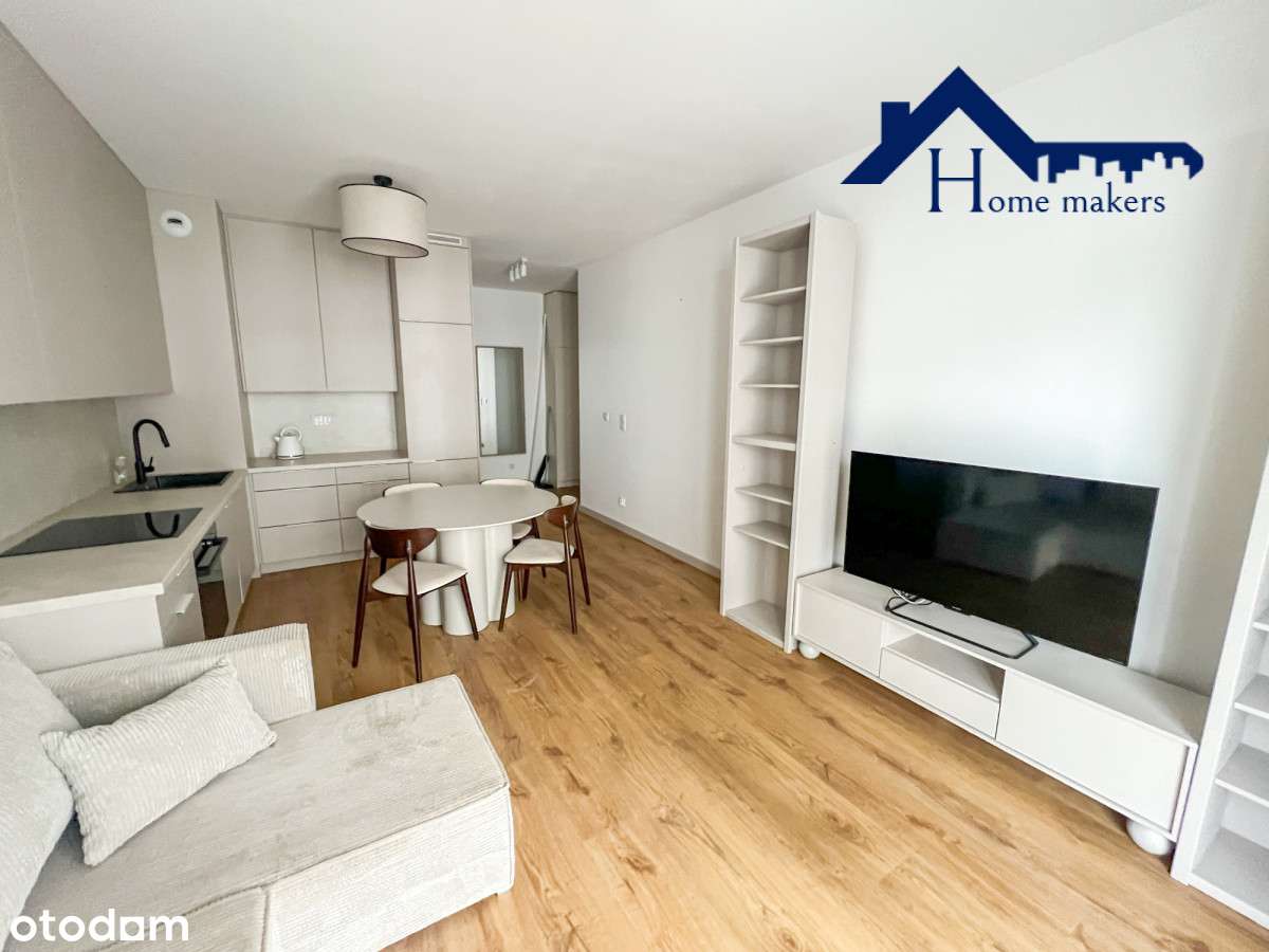 Przestronne, widne 77m2 z miejscem postojowym-1