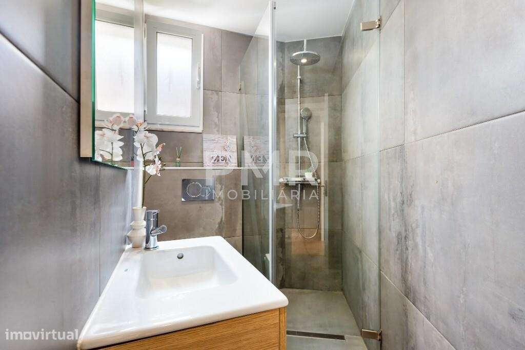 Apartamento T3 remodelado nos Olivais-8