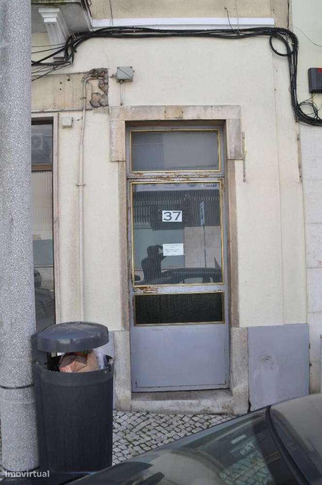 Prédio para Reconstrução com Licença paga-19