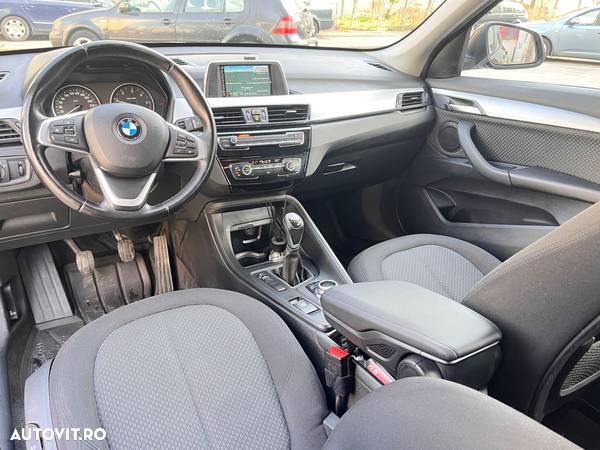 BMW X1 sDrive18d - 11