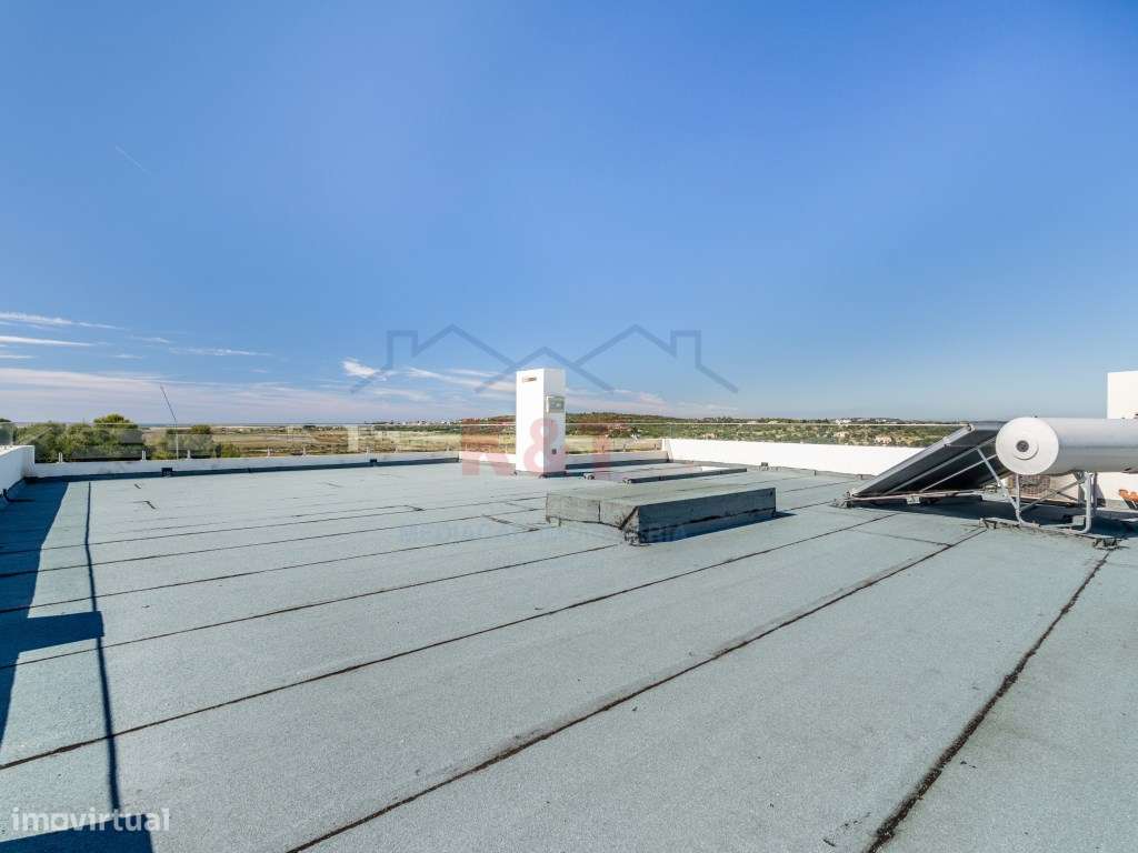 Moradia V3 com Piscina - Mexilhoeira Grande-39