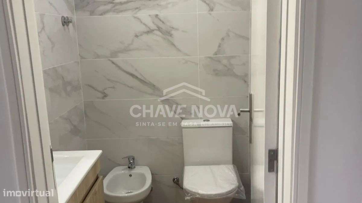 Apartamento T3 | Remodelado | Águas Santas-6