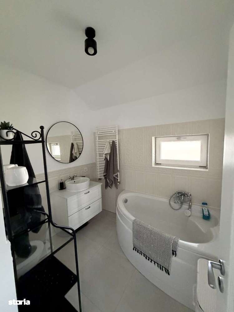 Vilă deosebită, mutare imediată - Imagine principală: 5/8