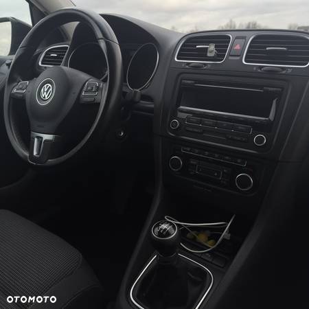 Volkswagen Golf - 10