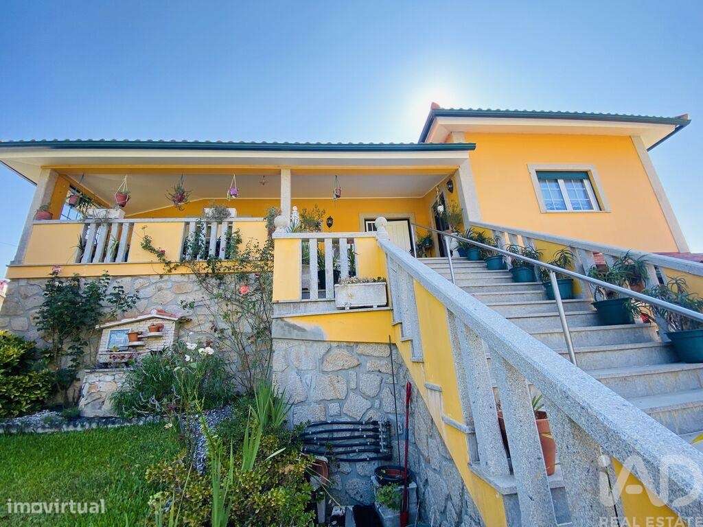 Casa tradicional T5 em Covas de 335,00 m2 - Grande imagem: 4/28