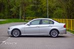 BMW Seria 3 325i - 18