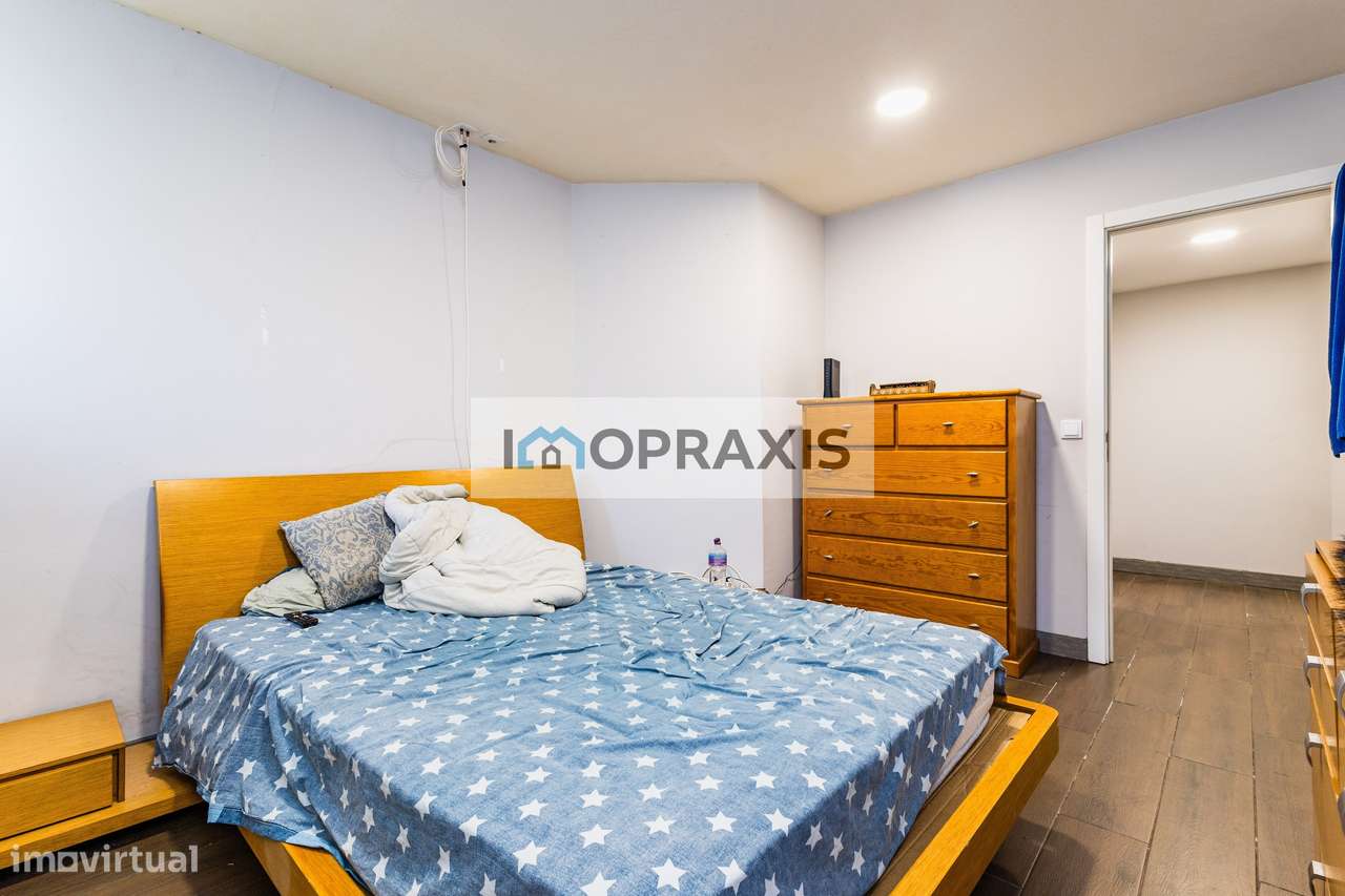 Apartamento T1- Renovado no Centro de Leiria-13