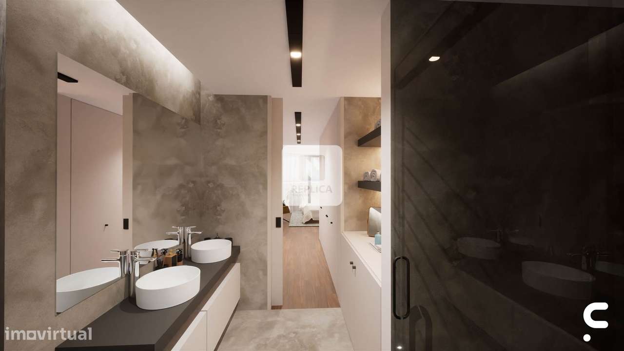 Moradia T3+1 em Canidelo a escassos metros da linha de mar-19