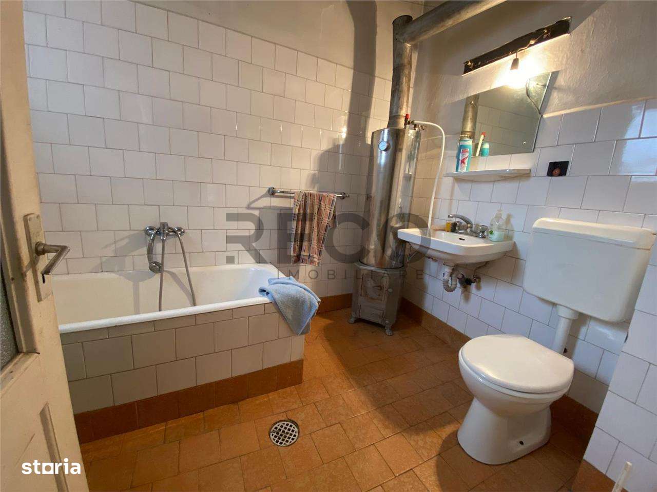 Casa cu 2 camere cu priveliste frumoasa in Diosig - Imagine principală: 5/8