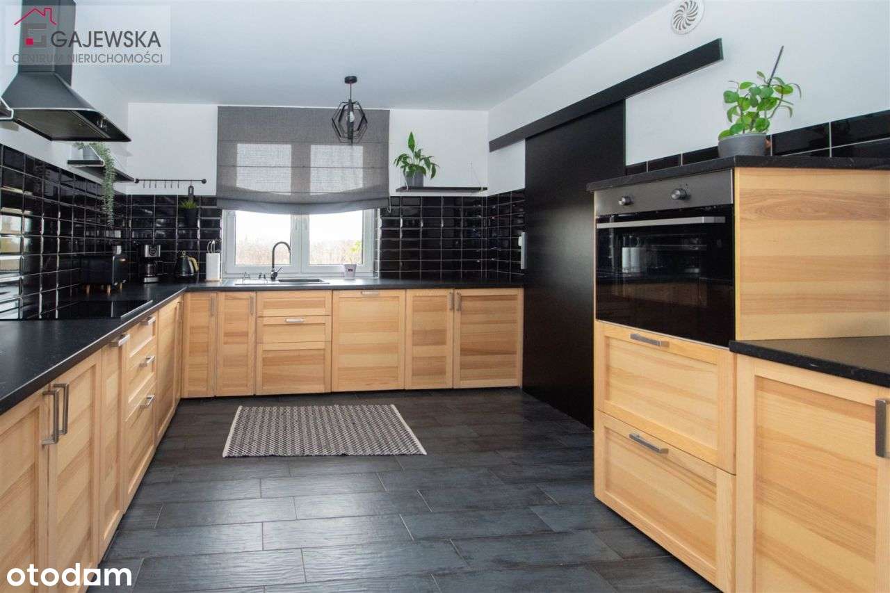 Dom jednorodzinny z potencjałem - do wprowadzenia!-18