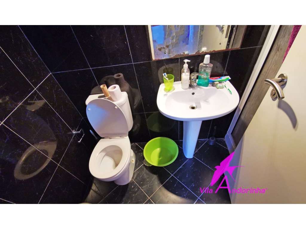 Prédio no centro histórico de Viana-21