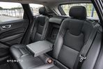 Volvo XC 60 B4 D Ultimate Dark - 30