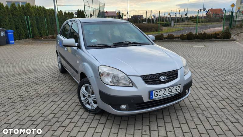 Kia Rio 1.4 / City - 13