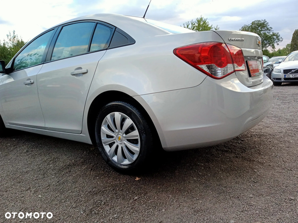 Chevrolet Cruze 2.0 VDCi Base - 24