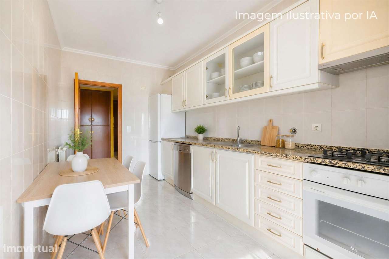 Apartamento T3 com Duas Garagens Fechadas em Águas Santas, Maia-11