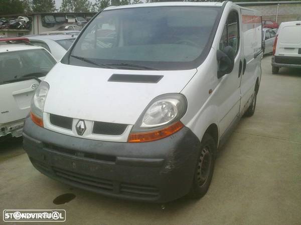 Traseira / Frente /Interior Renault Trafic 2005 - 1