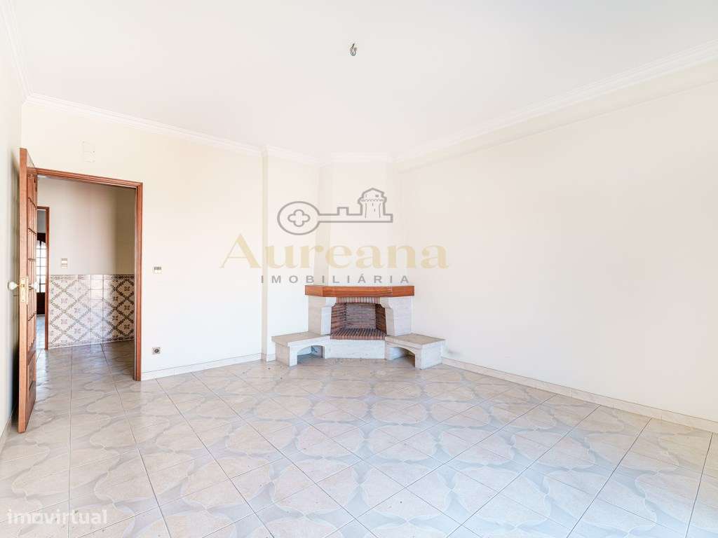 Oportunidade: T3 no Centro de Ourém em Prédio com Elevador-8