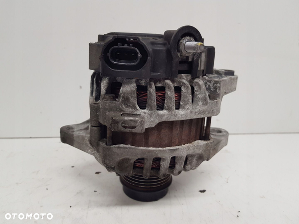 KIA CEED II I30 II 1,4 BENZ ALTERNATOR 37300-2B700 - 3