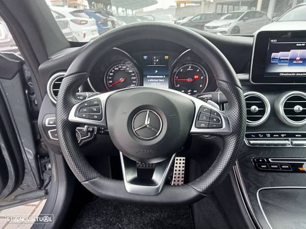 Mercedes-Benz C 220 d Coupe 4Matic 9G-TRONIC AMG Line - 23