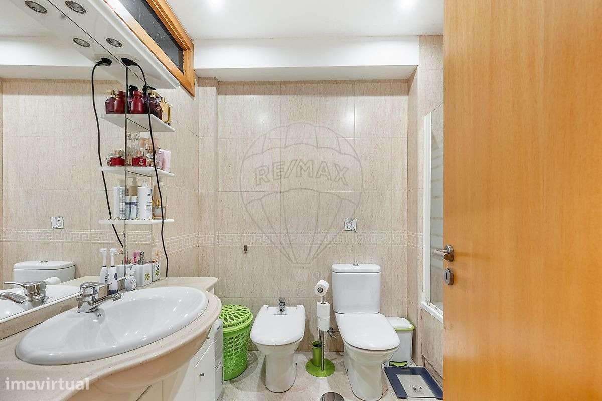 Apartamento T2 com varandas a 5 min da praia | Póvoa de Varzim-7