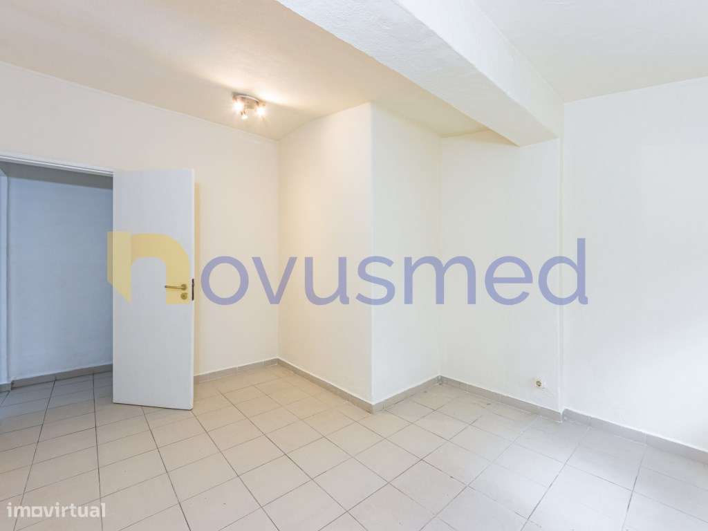 Moradia com Piscina na Zona Premium Areias São João, Albufeira-36