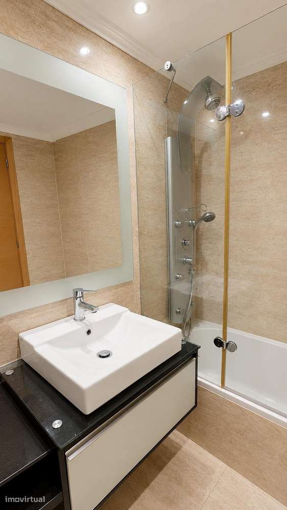 Apartamento T3 em Corroios, Seixal | 115 m2 | Santa Marta do Pinhal-6