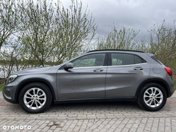 Mercedes-Benz GLA - 7