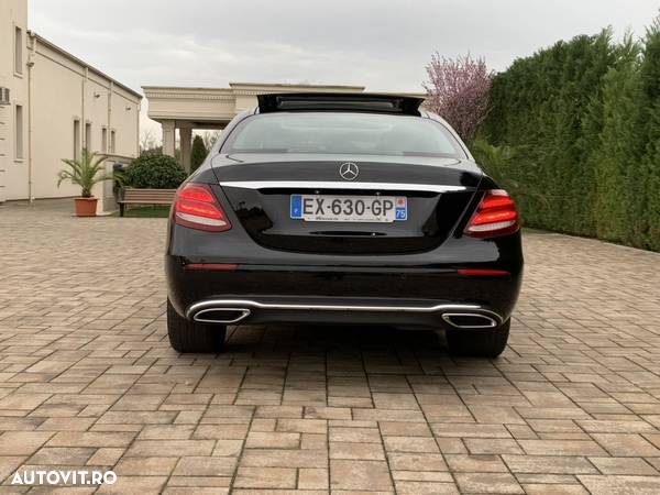 Mercedes-Benz E 220 d Aut. - 2