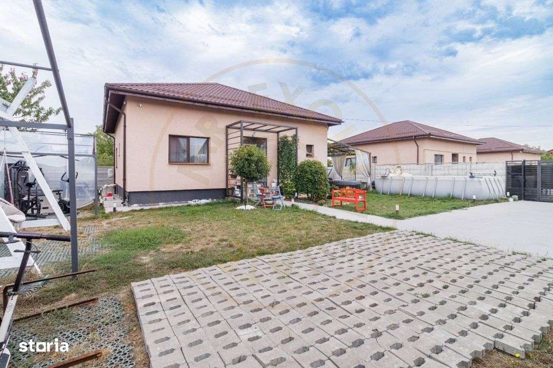 Casa cu piscina si jacuzzi. - Imagine principală: 5/16