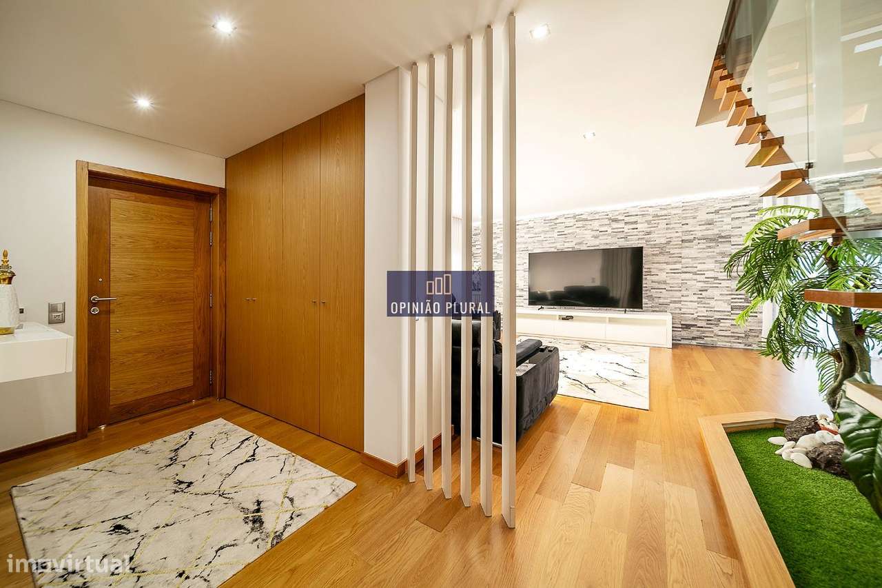 Moradia T4 de Luxo com Piscina  Arcozelo Vila Nova de Gaia-7