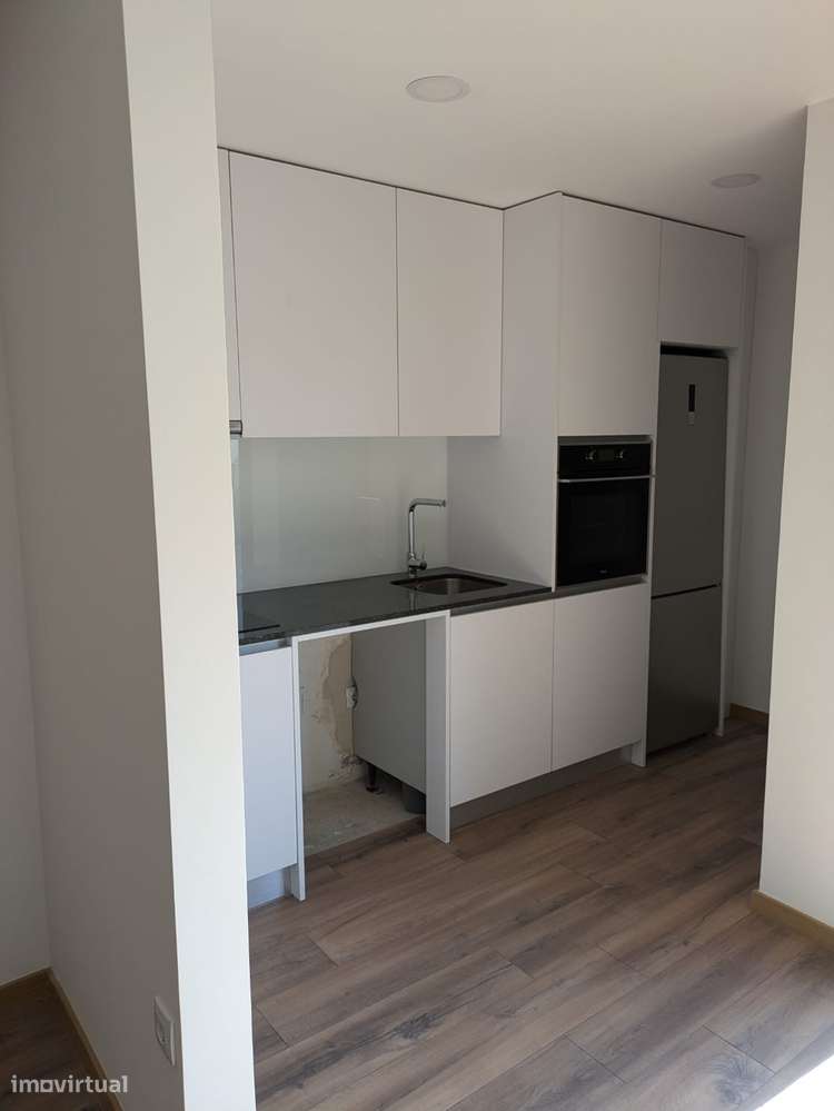 T0 C/Novo - Costa Cabral, Paranhos, Pronto habitar-4