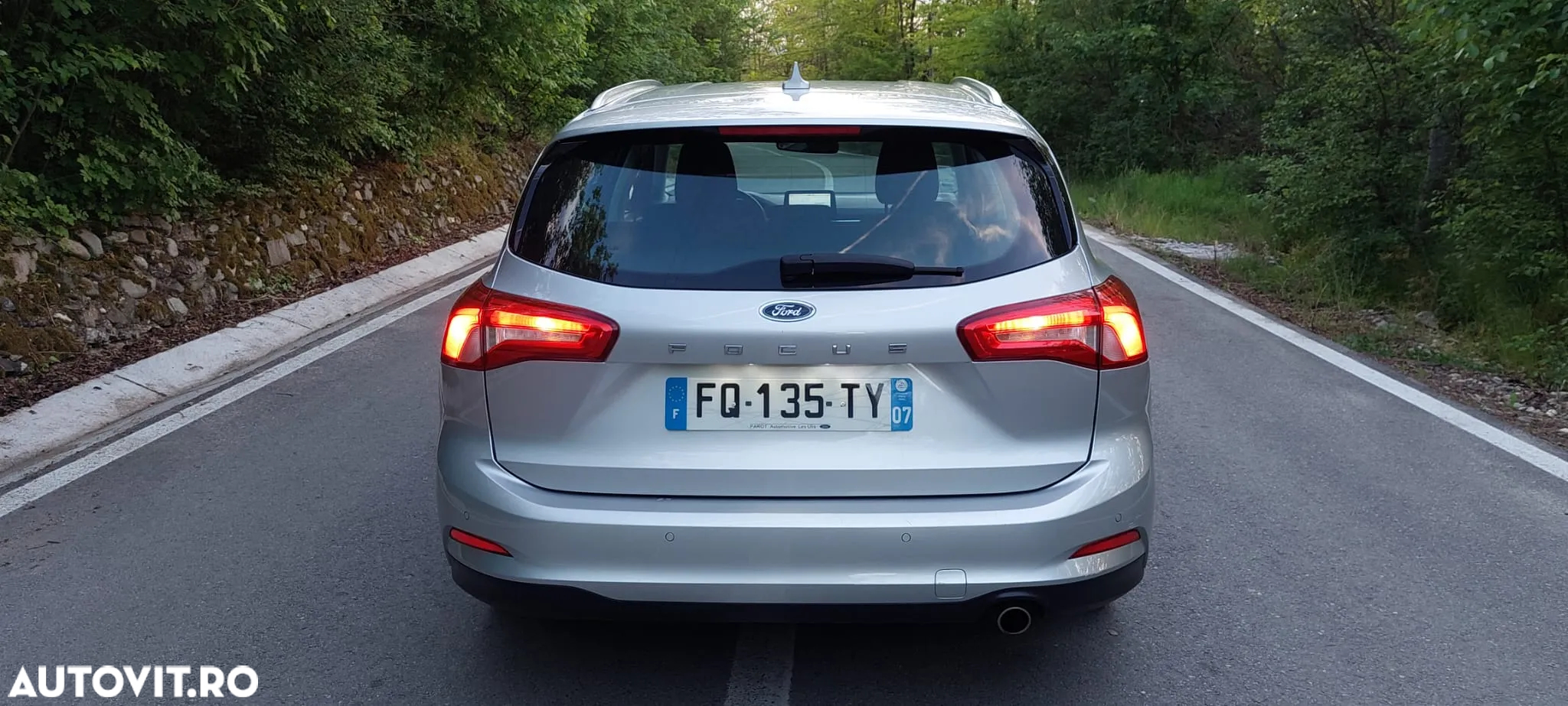 Ford Focus 1.5 EcoBlue Start-Stopp-System TITANIUM - 4