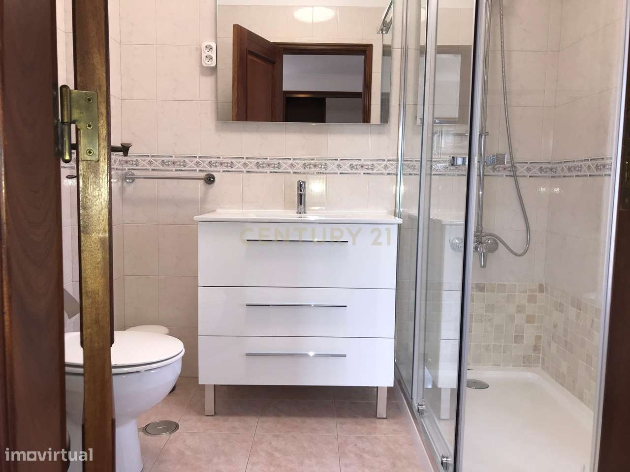 T3 Renovado com Vista Mar | Suíte | Box Fechada | Ericeira-37