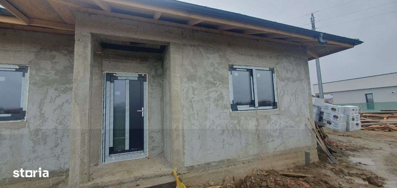 Vand Casa Nou Parter Serbanesti , la 10 min de centru .-6