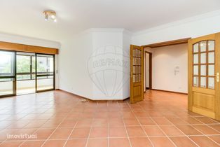 Apartamento T2 para arrendamento