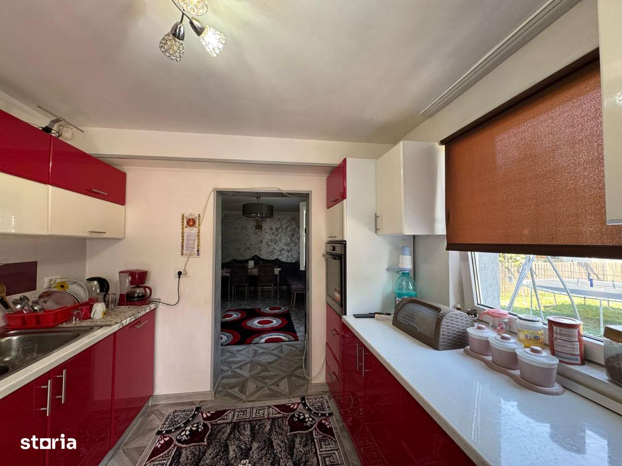 Vila 6 camere cu piscina- se accepta schimb cu apartament + diferenta - Imagine principală: 5/17