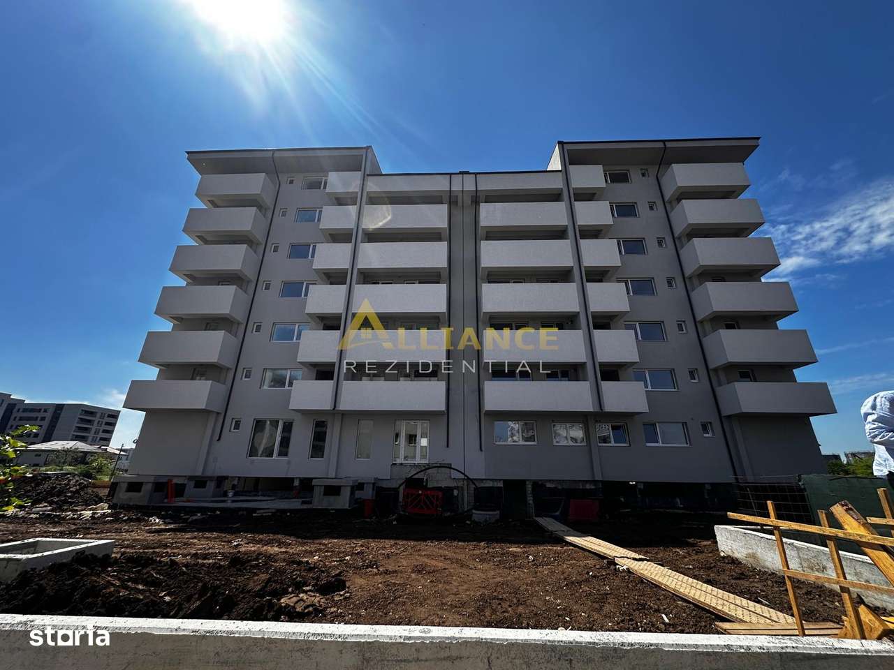 Apartament 3 camere Sector 4 Metalurgiei